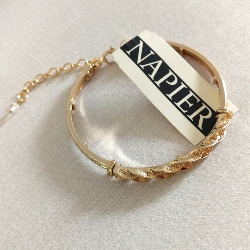 NWT Napier Wave Pattern Jewelry Bracelets